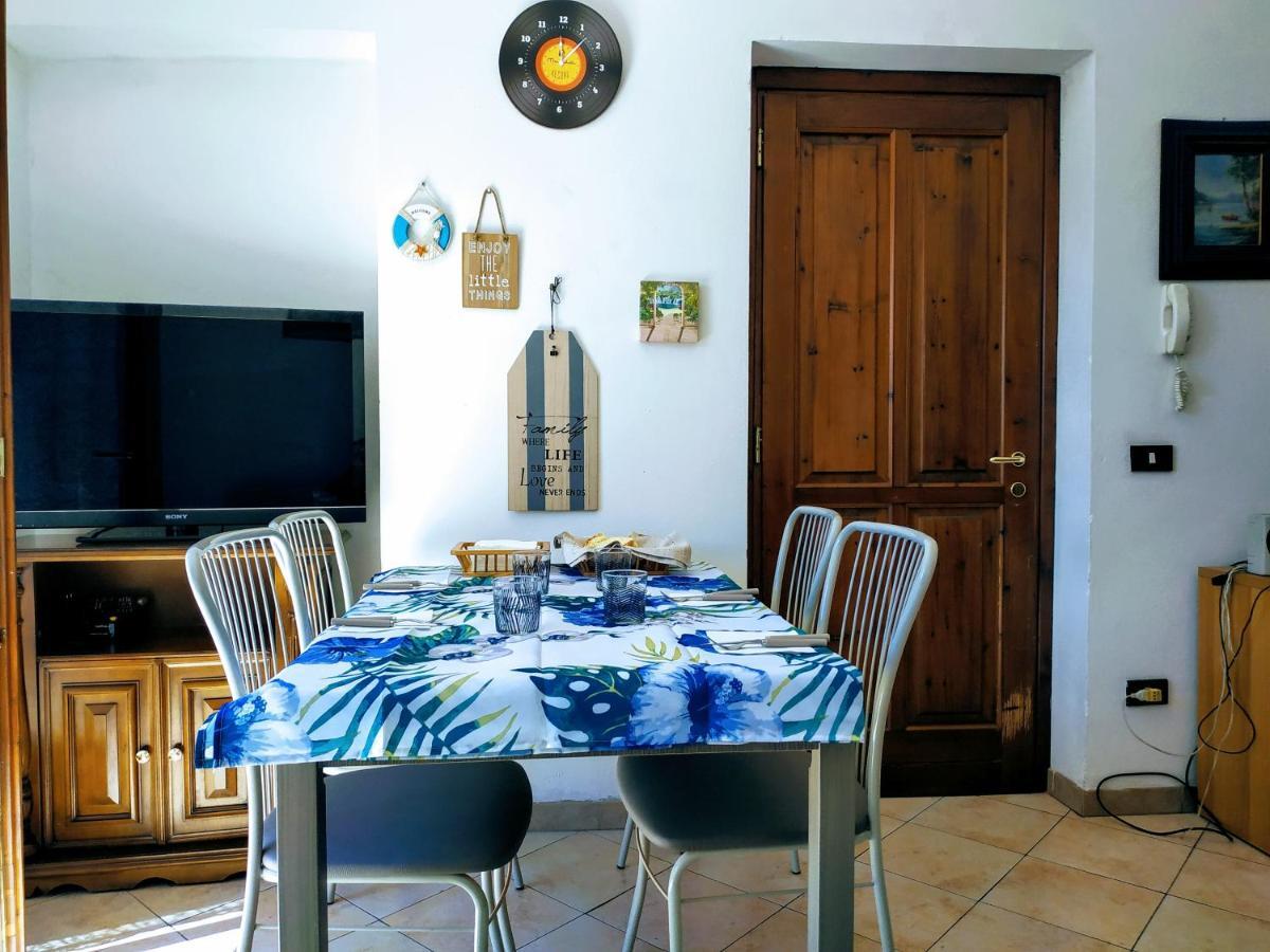 Appartamento Casa Marina Verbania Esterno foto